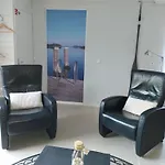 Vakantiehuisje Gelegen Op Een Kattensprong Van Veerse Meer En Noordzee!