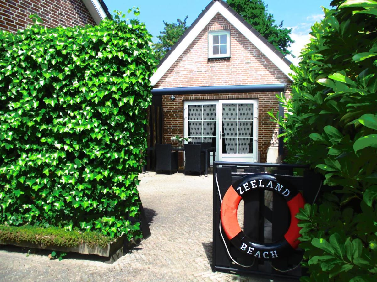 Gelegen Op Kattensprong Veerse En Noordzee! * Kamperland